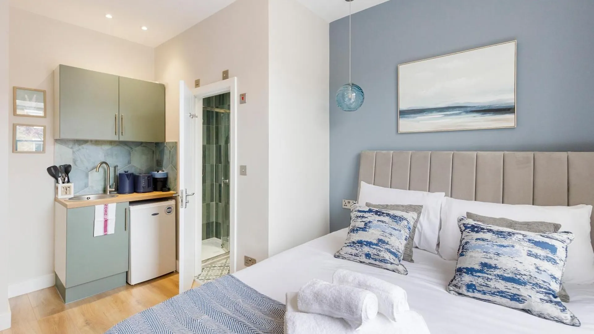 Cityscape Oasis Chic Studio For Urban Dwellers London 0*,